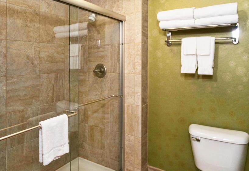 חדר דלוקס, The Inn On Lake Superior