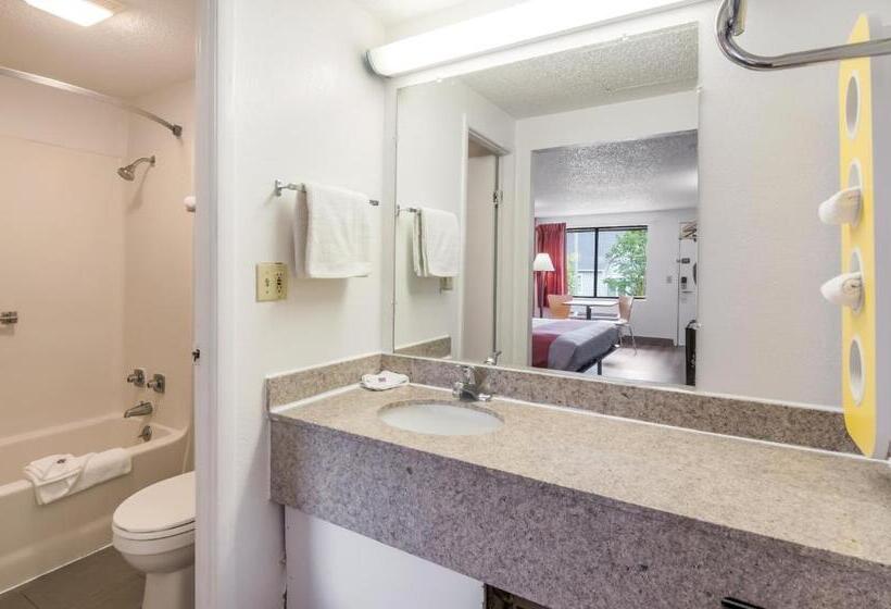 غرفة ديلوكس سرير كينج, Motel 6salem, Va