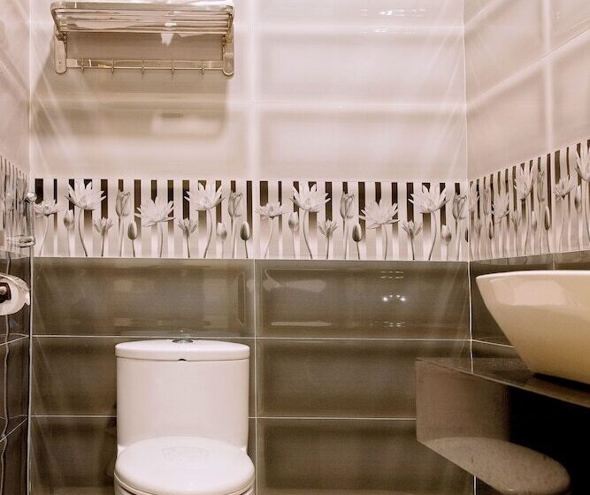 اتاق لوکس سه تخته, Mekong Gia Lai Hotel   Me Kong Pleiku