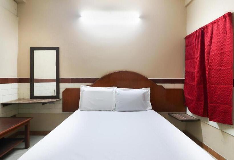 Classic Kolmen Hengen Huone, O Jayanthi Mansion