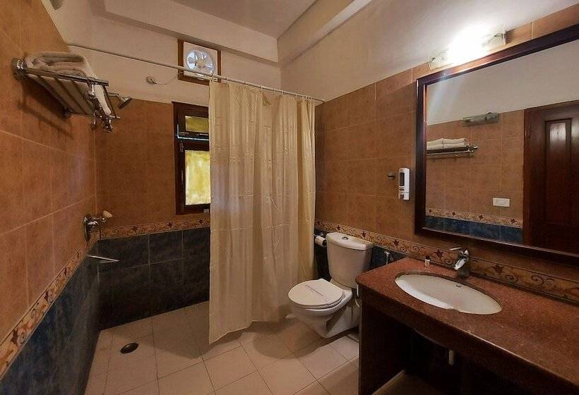 غرفة بريميوم مطلة على الحديقة, Nadiya Parao Resort, Corbett