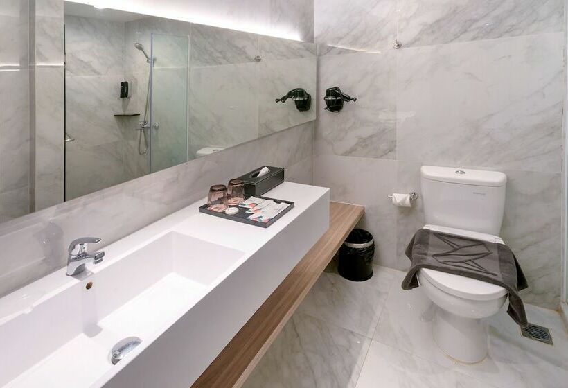 スーペリアールーム, The Zuri Dumai