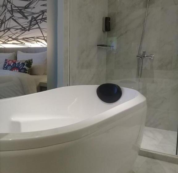 ジュニアスイート, The Zuri Dumai