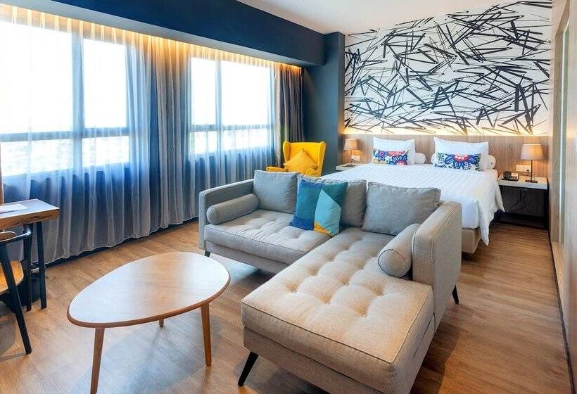 ジュニアスイート, The Zuri Dumai