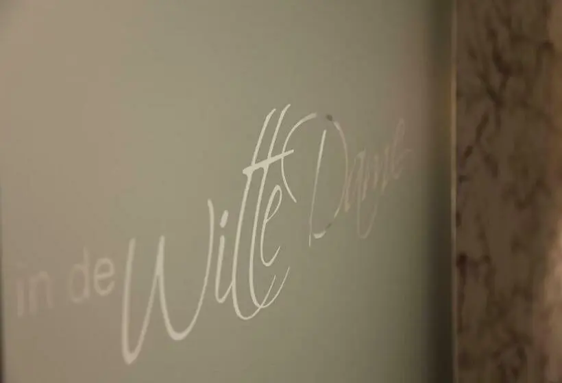 コンフォートルーム, In De Witte Dame Hotel Bar Kitchen Apartments