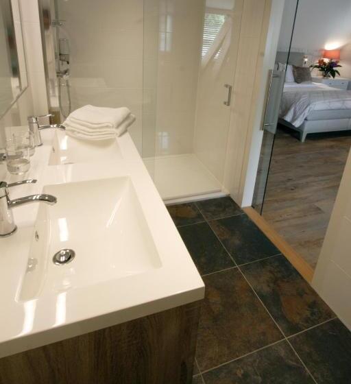 סוויטה, In De Witte Dame Hotel Bar Kitchen Apartments