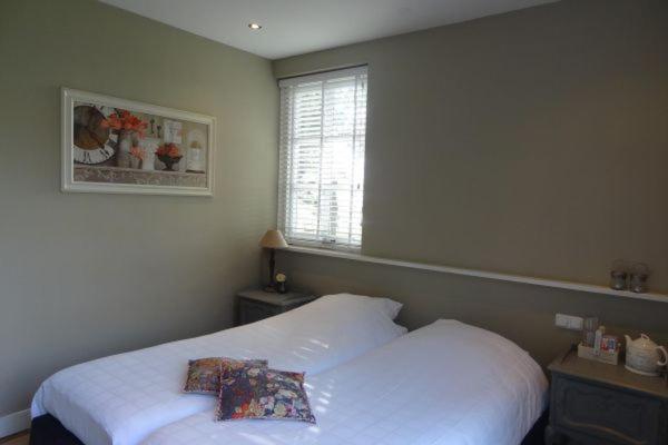 スタンダードルーム, Hof Van Renesse