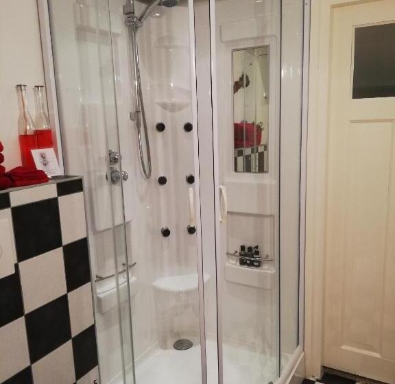 标准间, Rêst En Romte