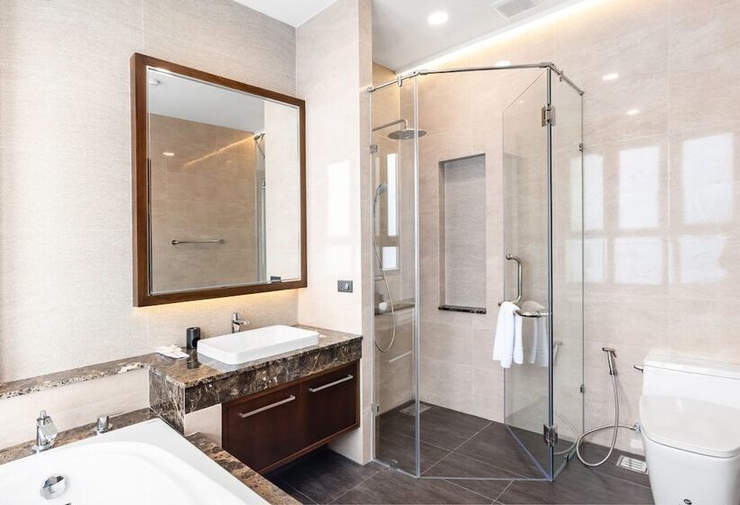 استودیو اجرایی, Arun Riverside Bangkok