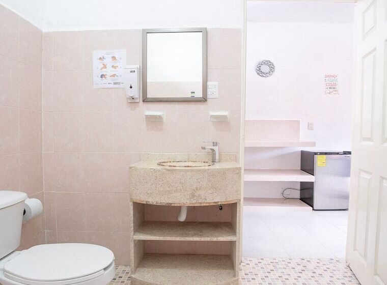 اتاق لوکس, Casa Ariana