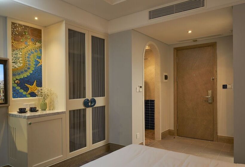 اتاق لوکس با چشمانداز شهر, Sofiana My Khe Hotel & Spa  Rooftop Pool Bar