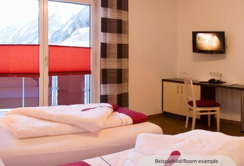 발코니가 있는 4인용 스탠다드 룸, Sporthotel Bergheim