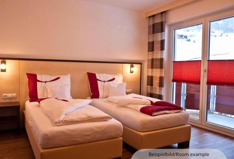 バルコニー付スタンダード４ベッドルーム, Sporthotel Bergheim