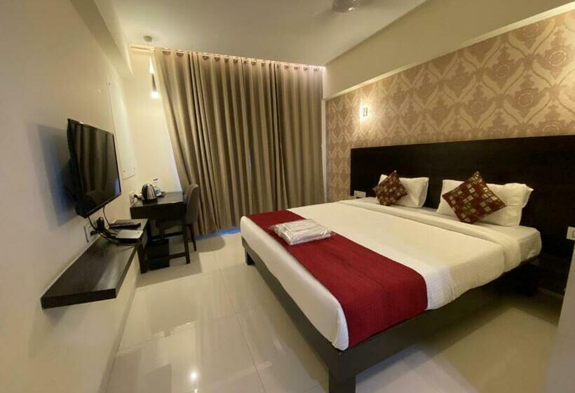 اتاق لوکس, Singh`s By Wb Inn, Vashi, Navi Mumbai