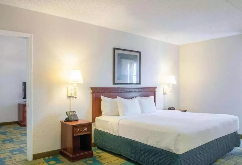 デラックススイート, La Quinta Inn By Wyndham New Orleans Veterans / Metairie