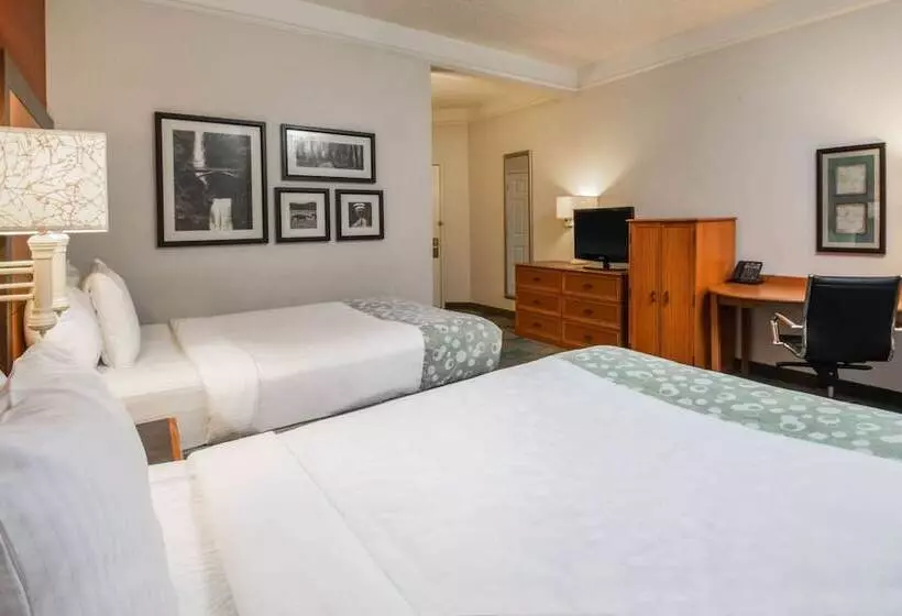 اتاق لوکس, La Quinta By Wyndham Colorado Springs South Airport