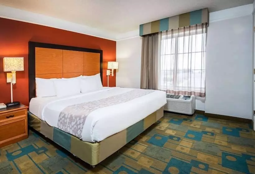 اتاق لوکس, La Quinta By Wyndham Colorado Springs South Airport