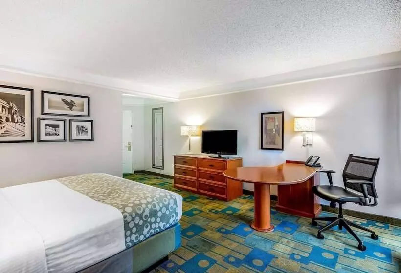 اتاق لوکس, La Quinta By Wyndham Fremont / Silicon Valley