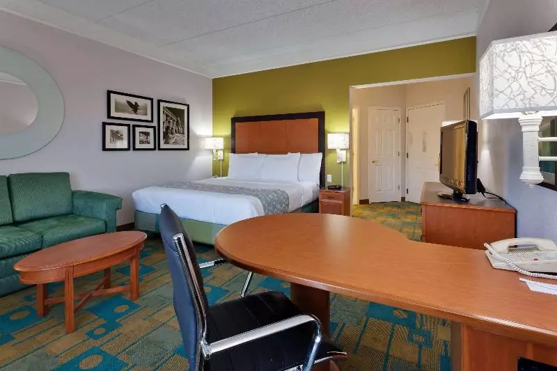 اتاق اجرایی با تخت بزرگ, La Quinta By Wyndham Fremont / Silicon Valley