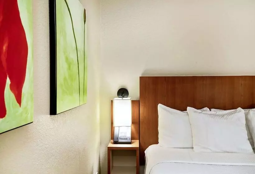 ２ダブルベッドのスタンダードルーム, La Quinta By Wyndham Memphis Primacy Parkway