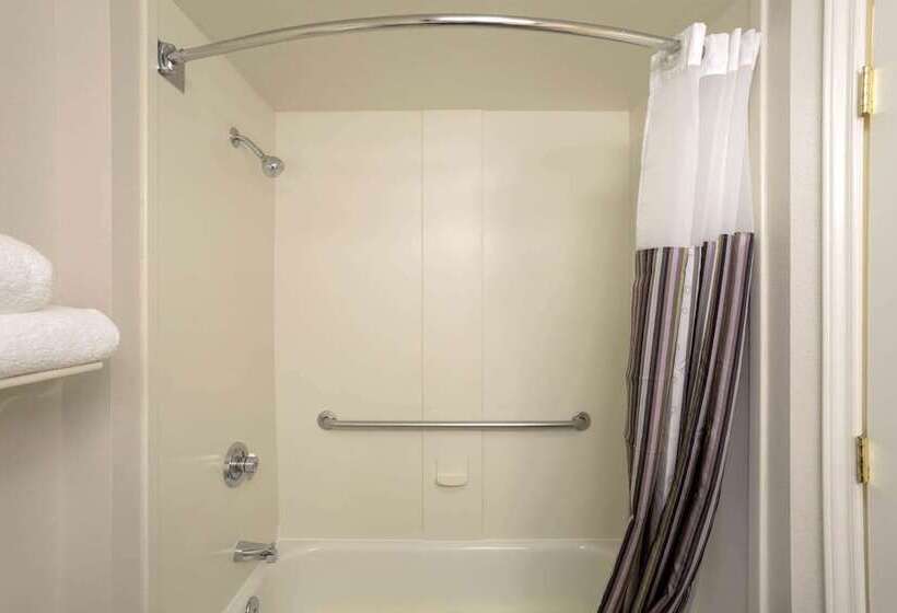 디럭스 룸, La Quinta By Wyndham St. Louis Westport