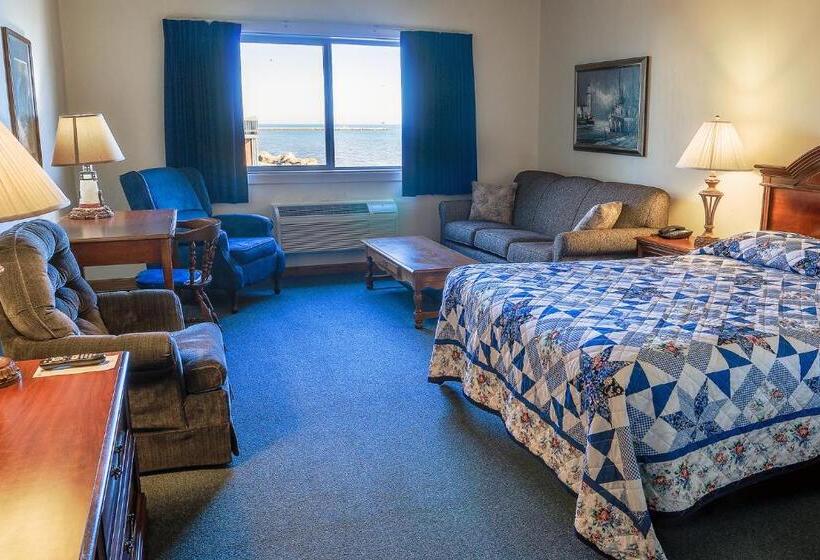 غرفة تنفيذية, Lighthouse Inn Two Rivers