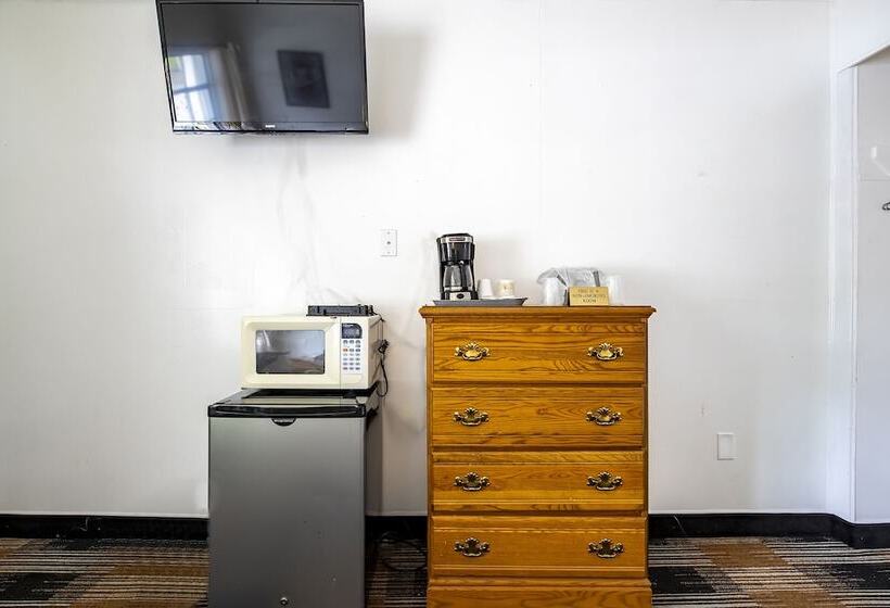 标准间带双人床, Lloyds On The River Country Inn