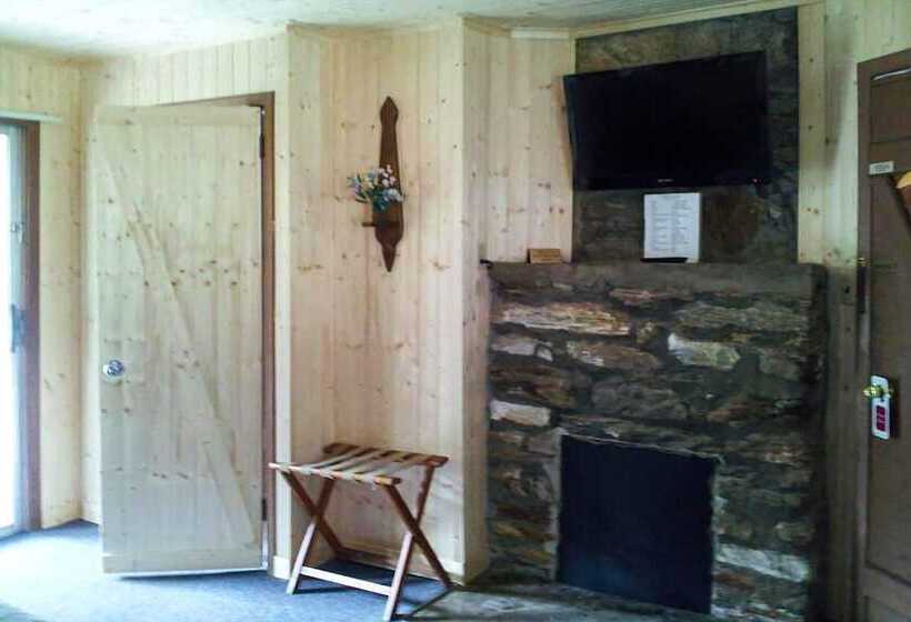 标准间带双人床, Lloyds On The River Country Inn