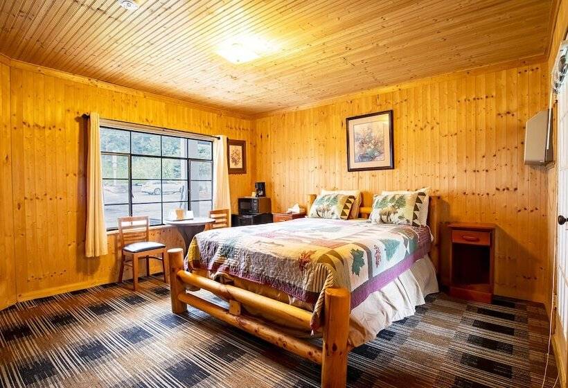 标准间带双人床, Lloyds On The River Country Inn