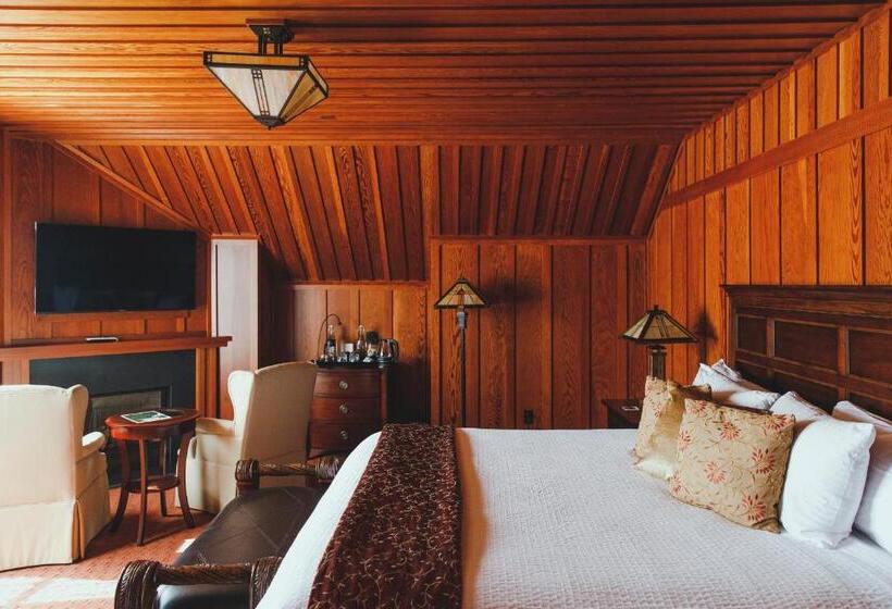 キングサイズベッドのデラックスルーム, Lodge at Noyo River