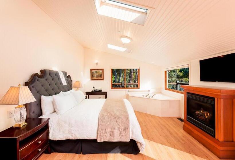 身障者適用キングサイズベッドルーム, Lodge at Noyo River