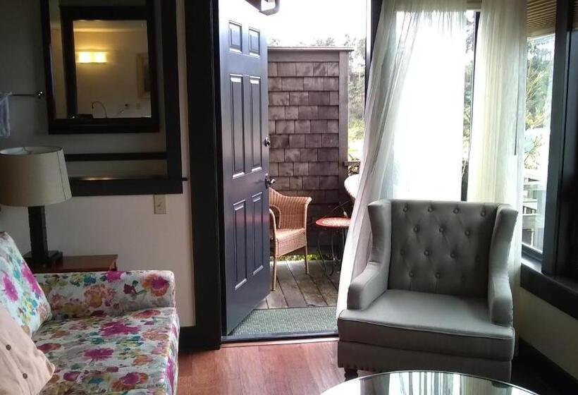スタンダードルーム, Lodge at Noyo River