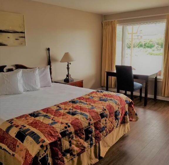 キングサイズベッドのスタンダードルーム, Lake Erie Lodge