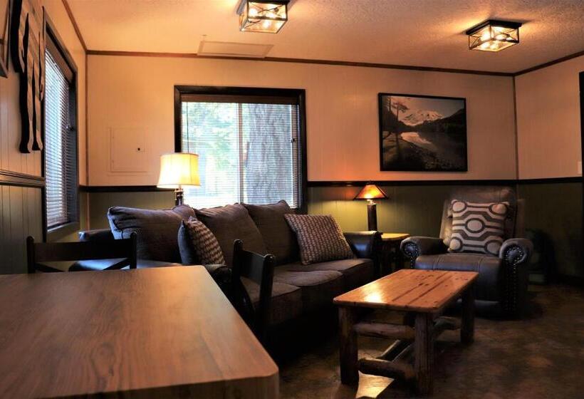 豪华套房, Lone Fir Resort