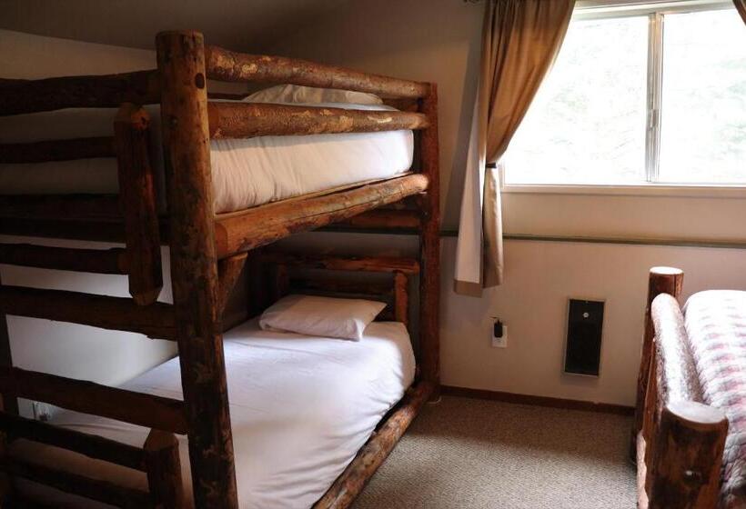 كابينة, Lone Fir Resort