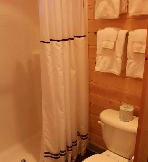 家族用バンガロー, Lone Fir Resort