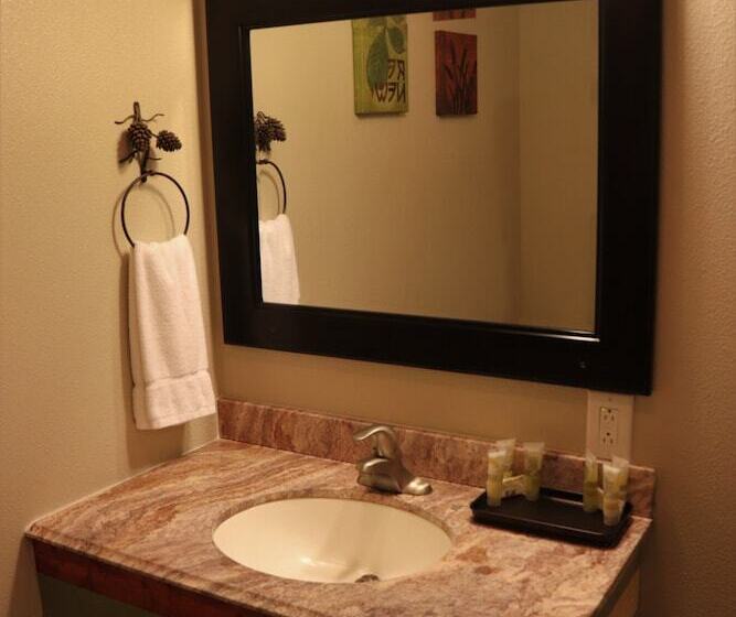 غرفة قياسية, Lone Fir Resort