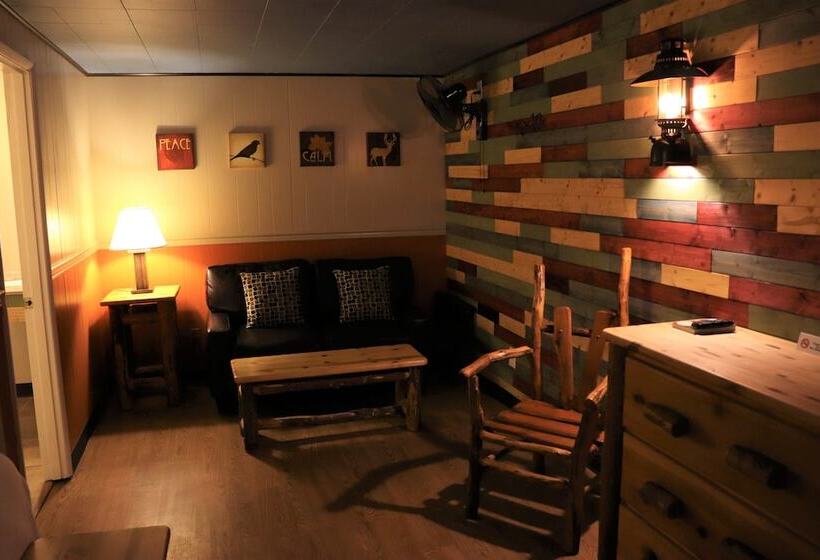 غرفة قياسية, Lone Fir Resort