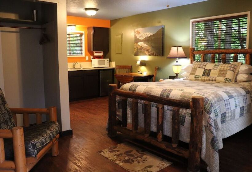 إستوديو قياسى, Lone Fir Resort