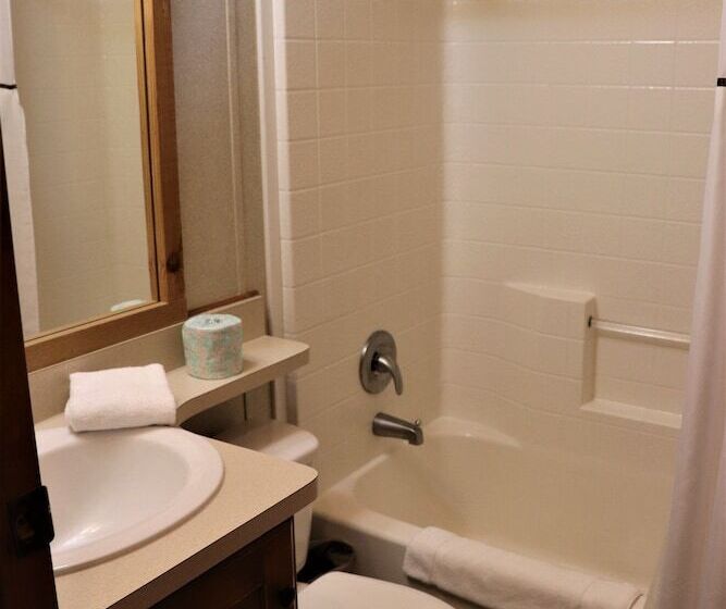 كابينة, Lone Fir Resort