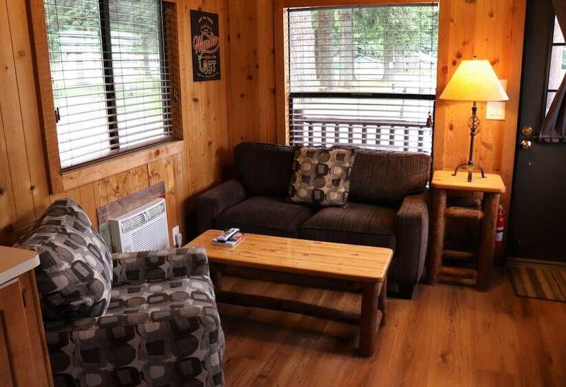 كابينة, Lone Fir Resort