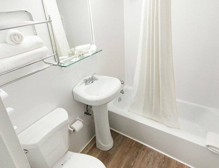 Номер Deluxe, Lorraine