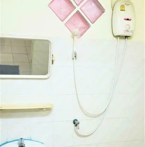 Cameră Standard, Baan Yuyuen