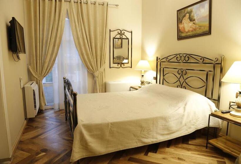 חדר דלוקס, Castle Konti