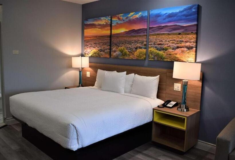 اتاق استاندارد با تخت بزرگ برای معلولان, Days Inn & Suites By Wyndham Downtown/university Of Houston