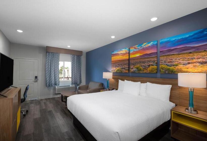 اتاق استاندارد با تخت بزرگ, Days Inn & Suites By Wyndham Downtown/university Of Houston