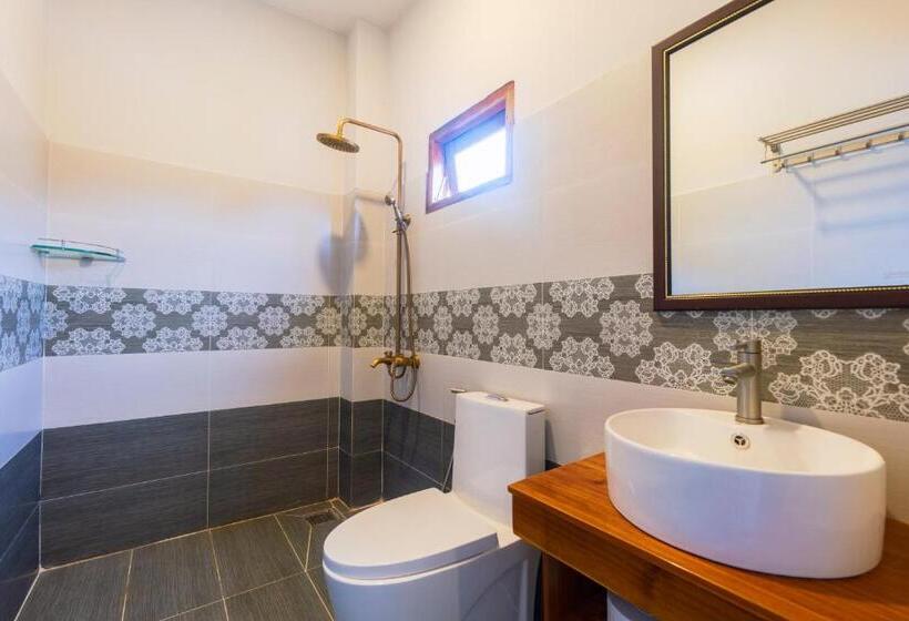 اتاق لوکس سه تخته, Suối Mây Phú Quốc Garden Resort   Full 24h Stay