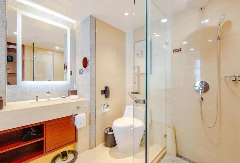 Номер Executive Кровать Кинг, Binhai Jinling International