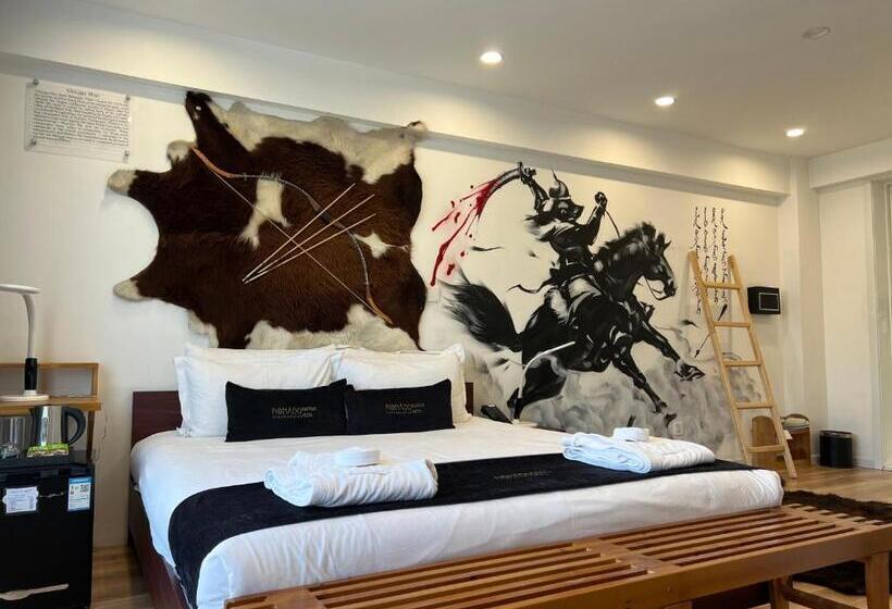 سوئیت با وان آب گرم, Nomado Boutique