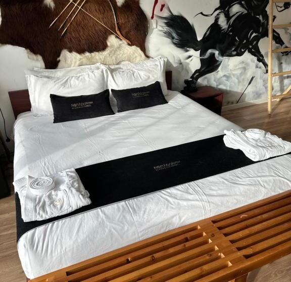 سوئیت با وان آب گرم, Nomado Boutique